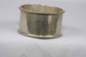 Napkin rings. A pair. Silver. Antiques. 20th c.