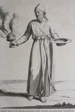 Load image into Gallery viewer, Augustin Calmet. Habit blanc du Grand Prêtre, pour le jour de L&#39;expiation solemnelle. Engraving. 1722.
